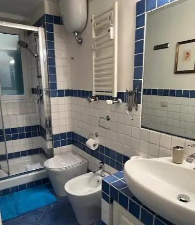 San Pietro Vatican Area Large Apartment - Near Subway Rome Italy