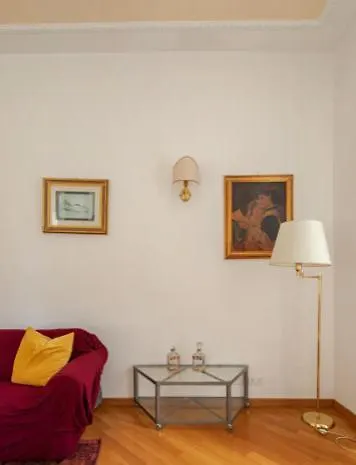 San Pietro Vatican Area Large Apartment - Near Subway Rome